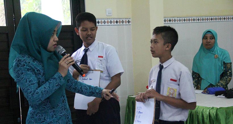 Istri Bupati Kab.Mojokerto Kampanyekan GenRe dalam Kegiatan MPLS SMKN 1 Dlanggu 